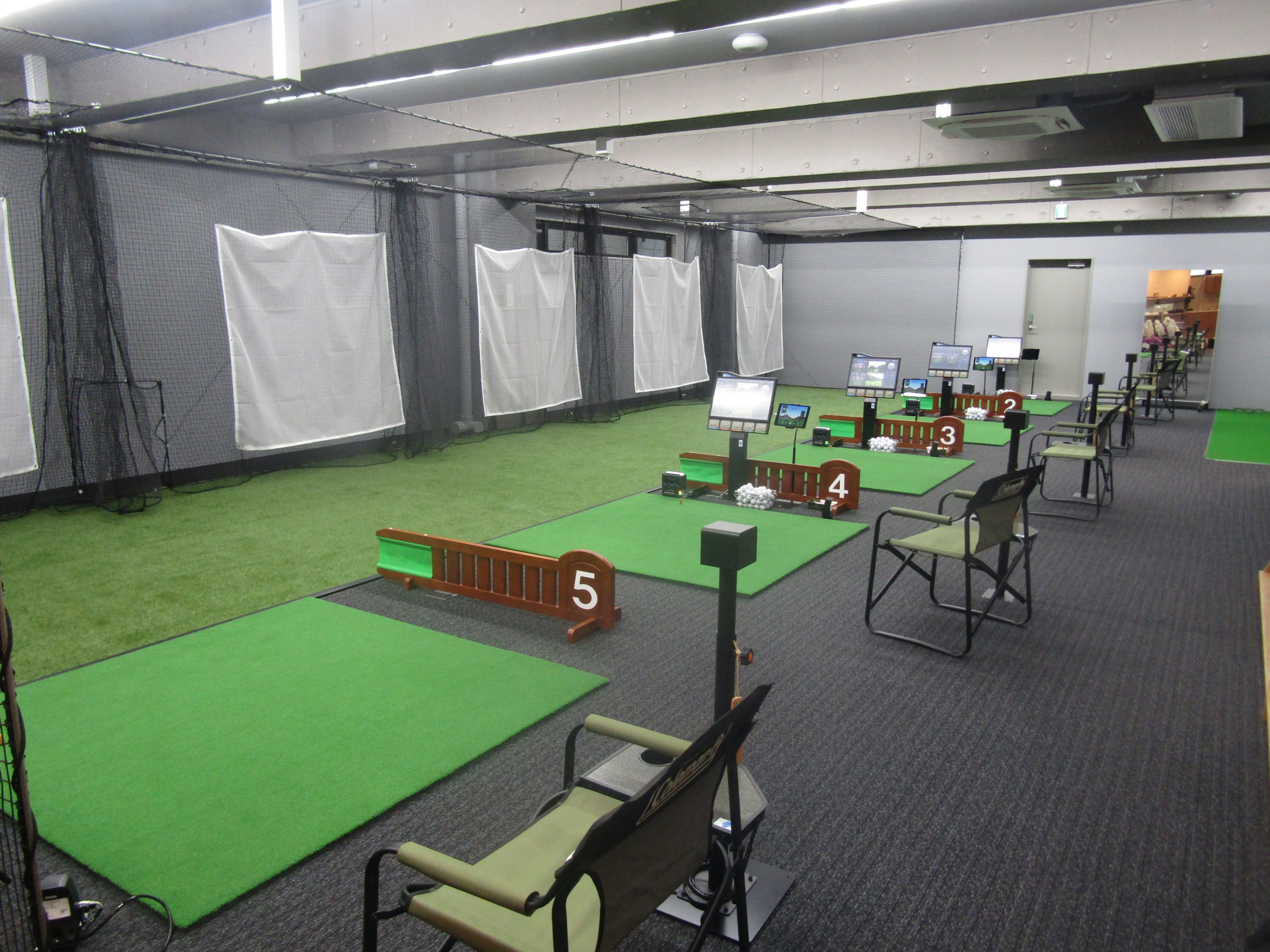 【ゆう】京王線国領駅前にインドアゴルフ練習場「Major Golf Club」を10月1日にオープン - サイン＆ディスプレイ業界の専門 